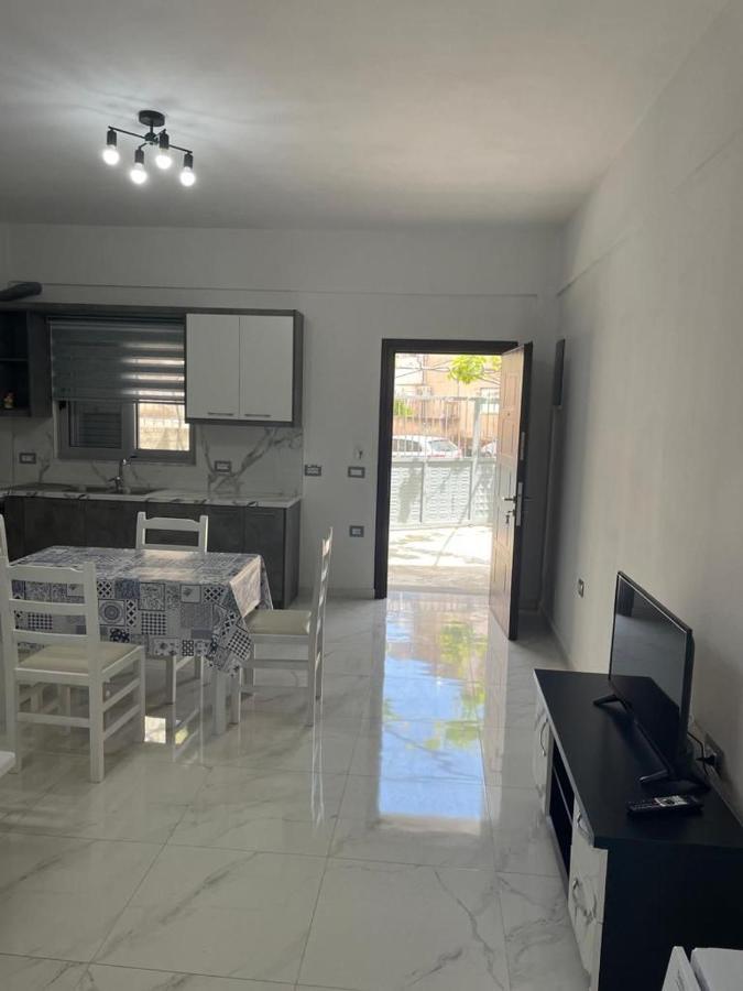 Taku Apartment ซารานเดอ ภายนอก รูปภาพ